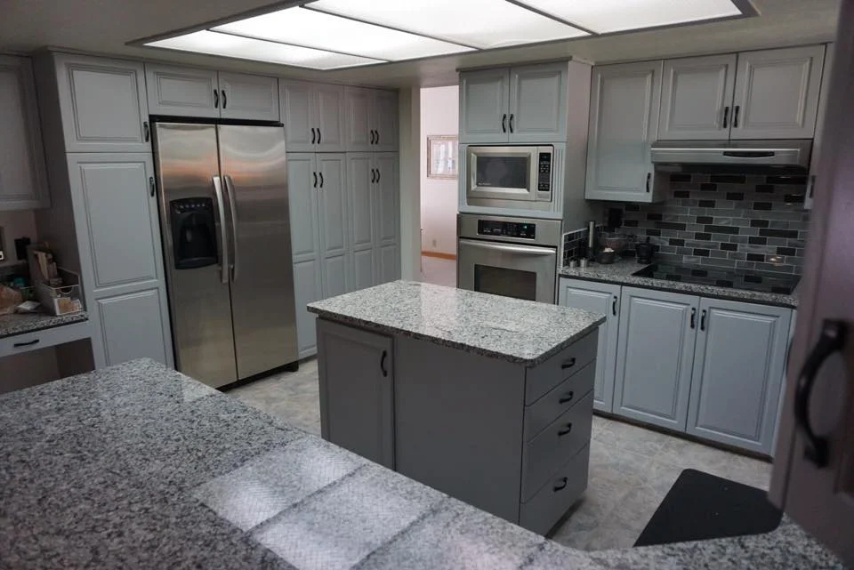 Custom quartz or granite kitchen countertop in Utah